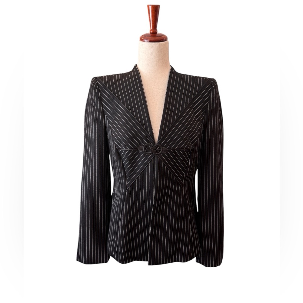 GIORGIO ARMANI Black & White‎ Pinstripe Collarless Split  Blazer With Hook Clasp